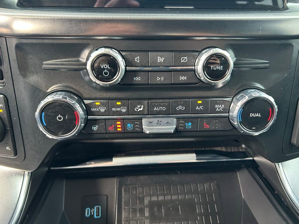 Certified 2022 Ford F150 Platinum w/ Equipment Group 701A High image 33