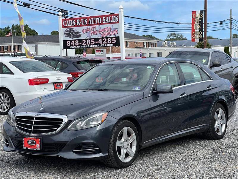 Used 2014 Mercedes-Benz E 350 4MATIC Sedan image 3