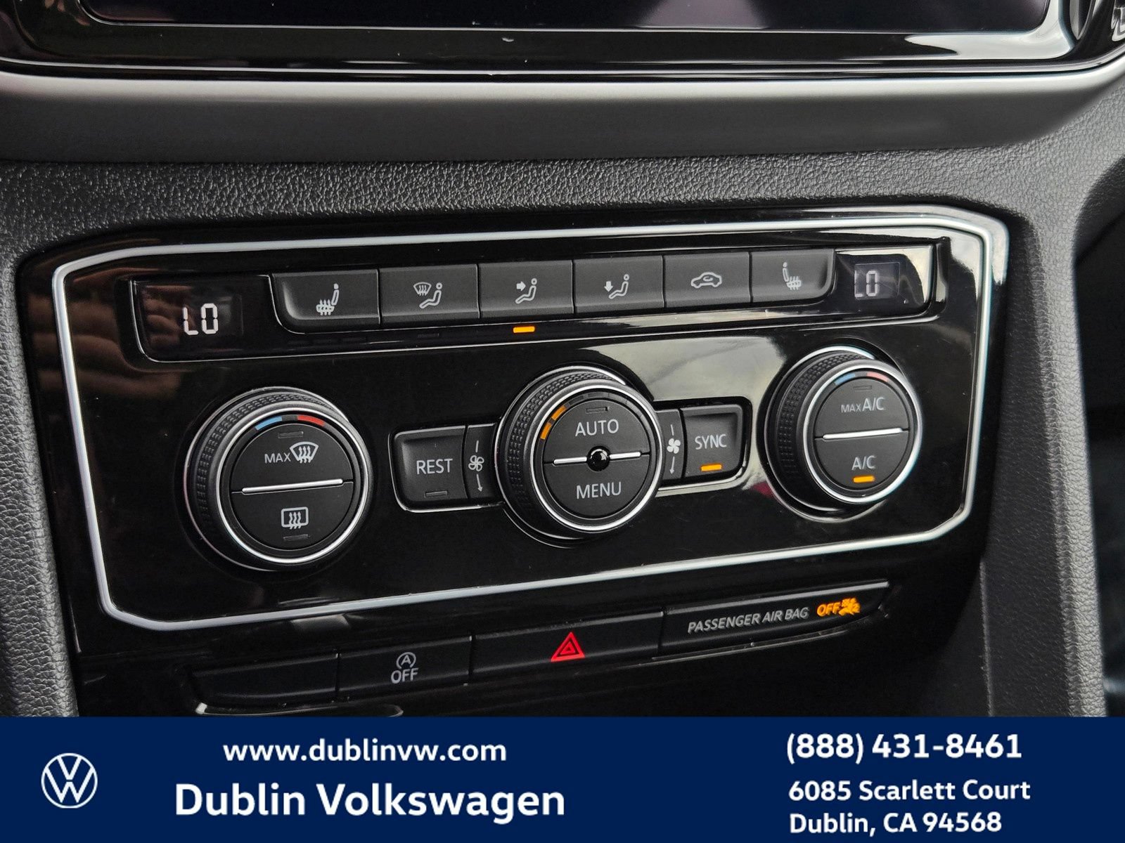 Certified 2023 Volkswagen Atlas SE w/ Panoramic Sunroof Package AWD/4WD image 21