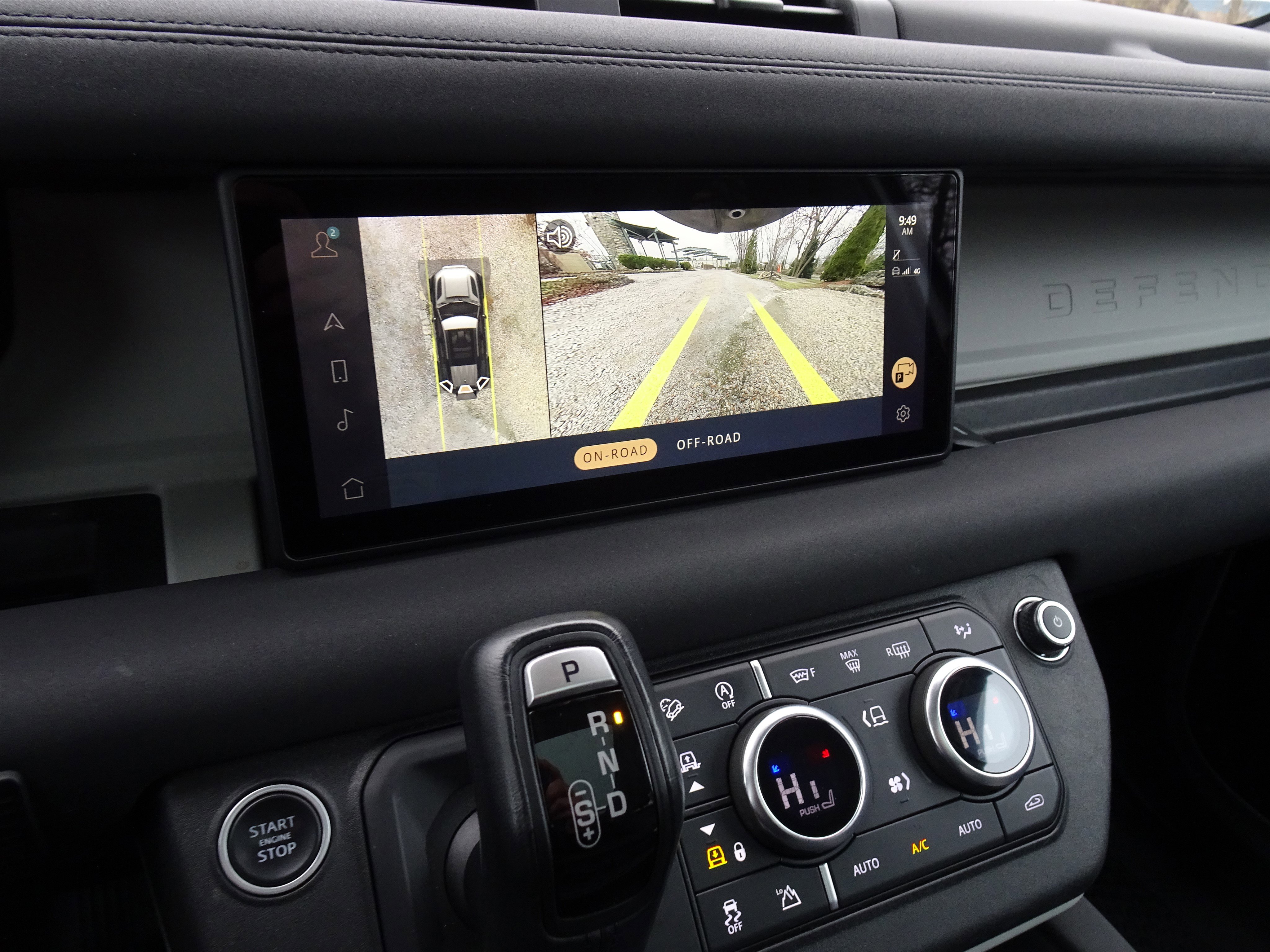 Used 2020 Land Rover Defender 110 SE image 4