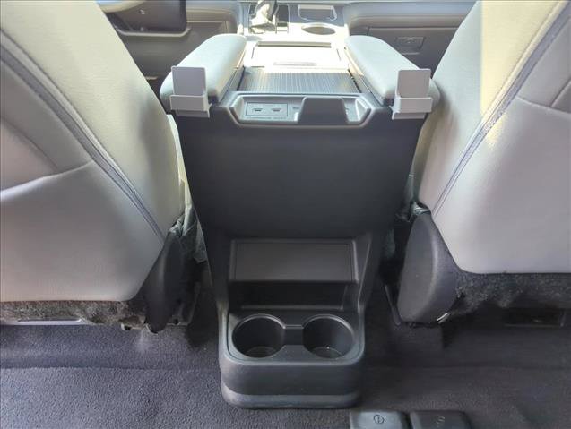 Certified 2025 Toyota Sienna XLE FWD image 24