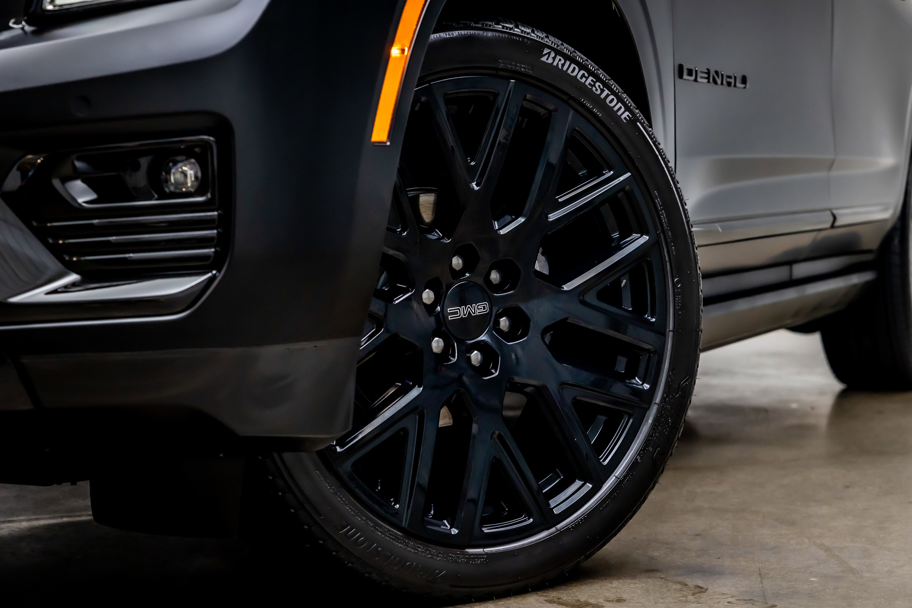 Used 2025 GMC Yukon Denali Ultimate image 24