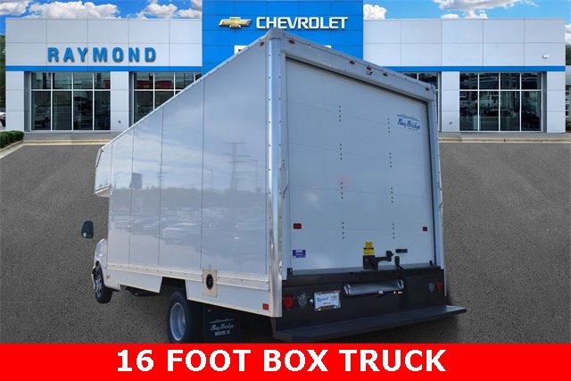 New 2025 Chevrolet Express 3500 w/ Power Convenience Package image 5