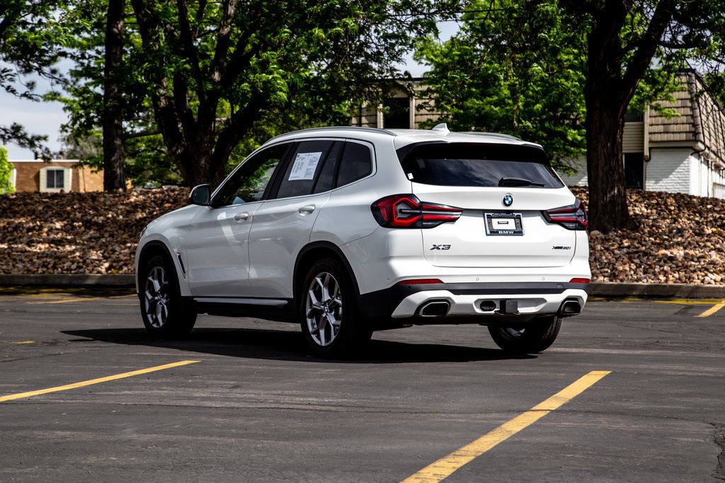 Used 2023 BMW X3 xDrive30i w/ Premium Package AWD/4WD image 3