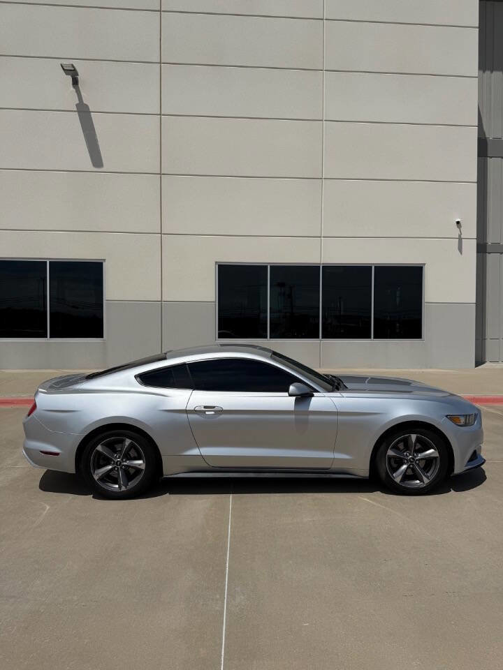 Used 2015 Ford Mustang Coupe w/ Equipment Group 051A image 4
