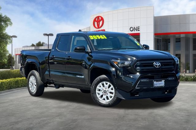Used 2025 Toyota Tacoma SR5 RWD video 2