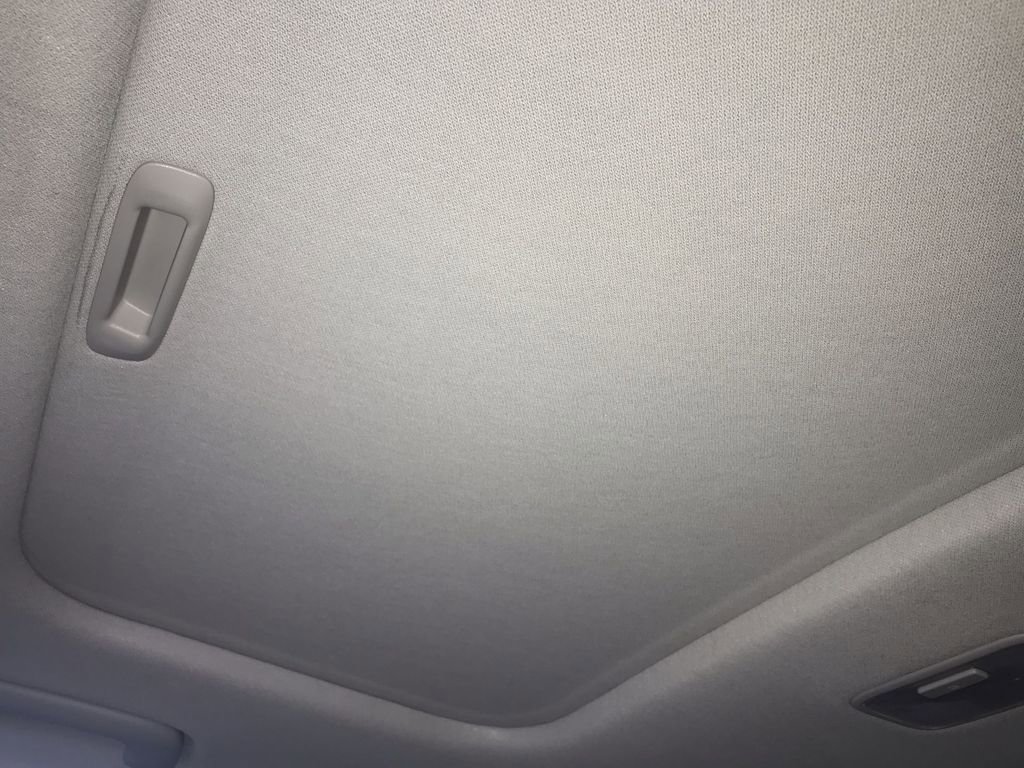 Used 2024 Hyundai Venue SEL image 21