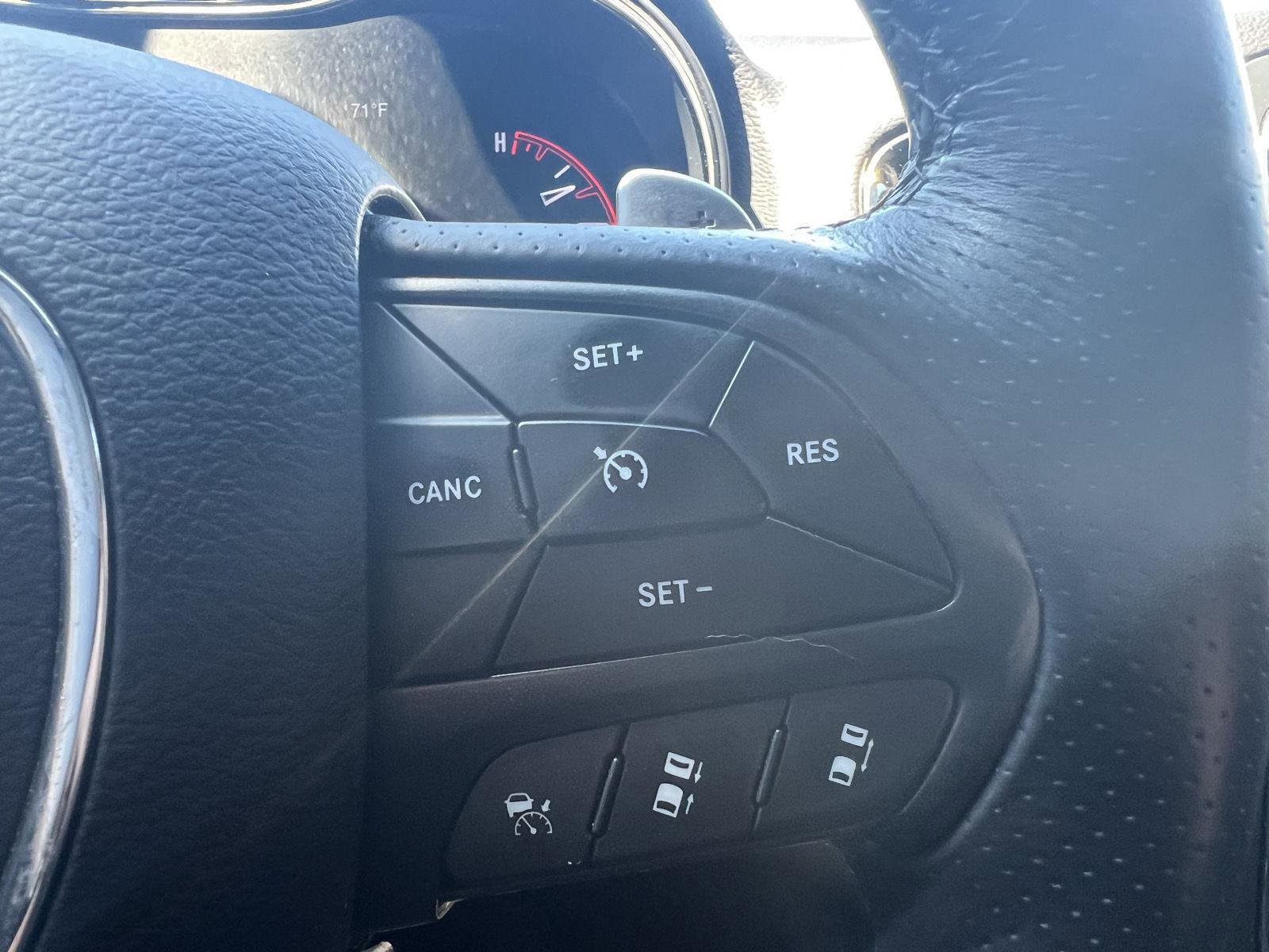 Used 2018 Dodge Durango R/T w/ Technology Group image 16