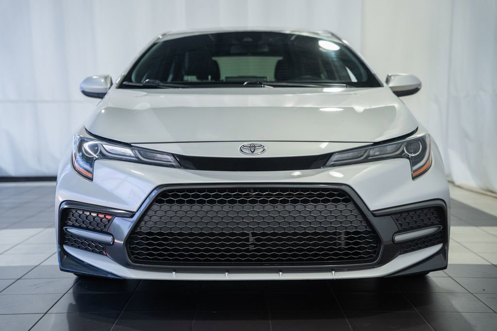 Used 2021 Toyota Corolla XSE FWD image 2