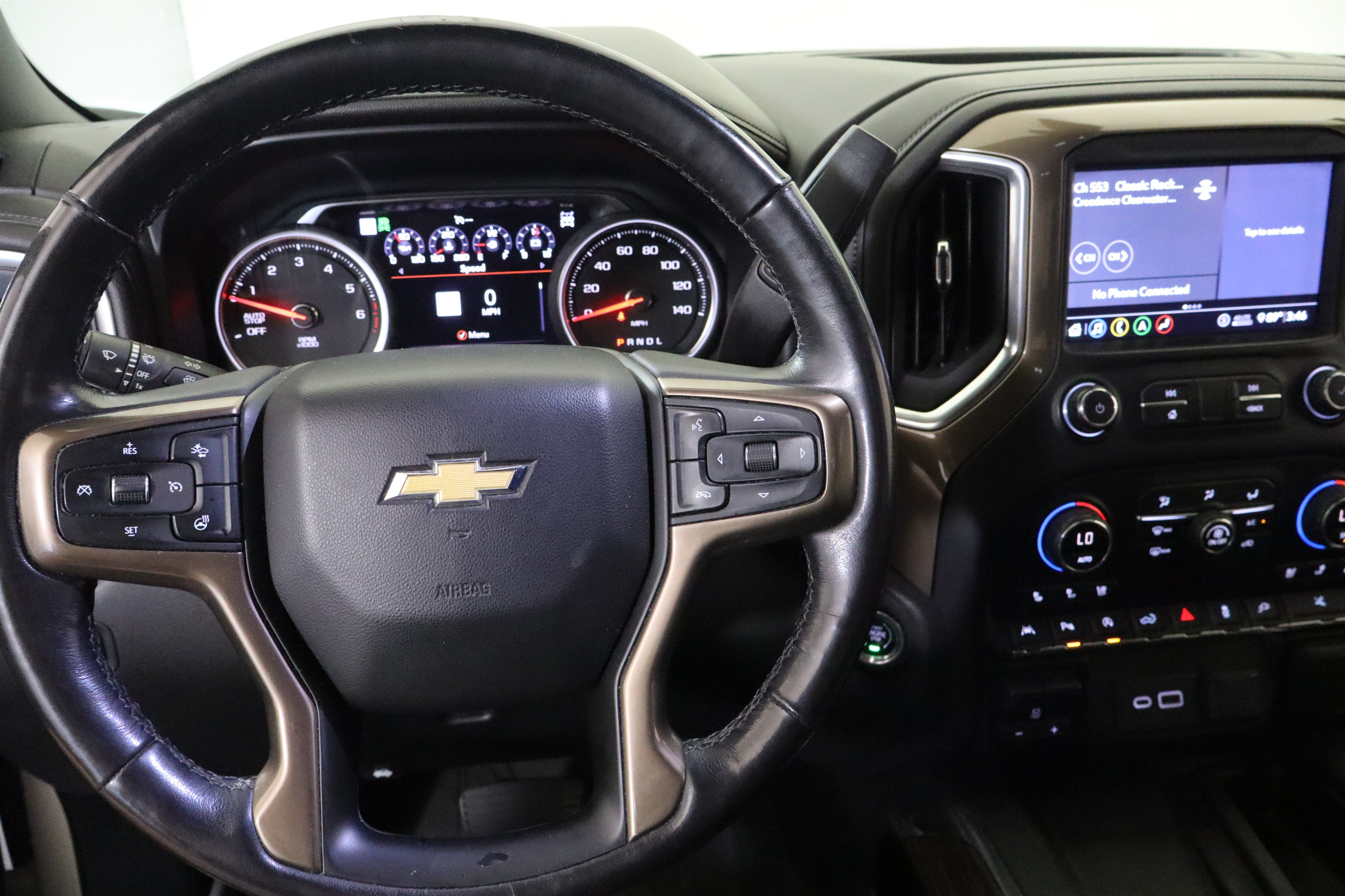 Used 2020 Chevrolet Silverado 1500 High Country w/ Technology Package AWD/4WD image 23