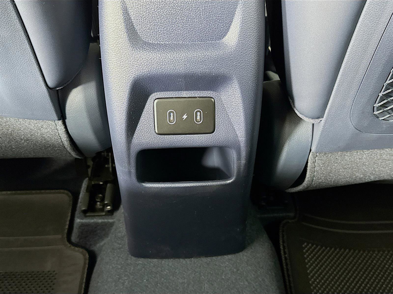 New 2025 Hyundai Venue Limited image 25