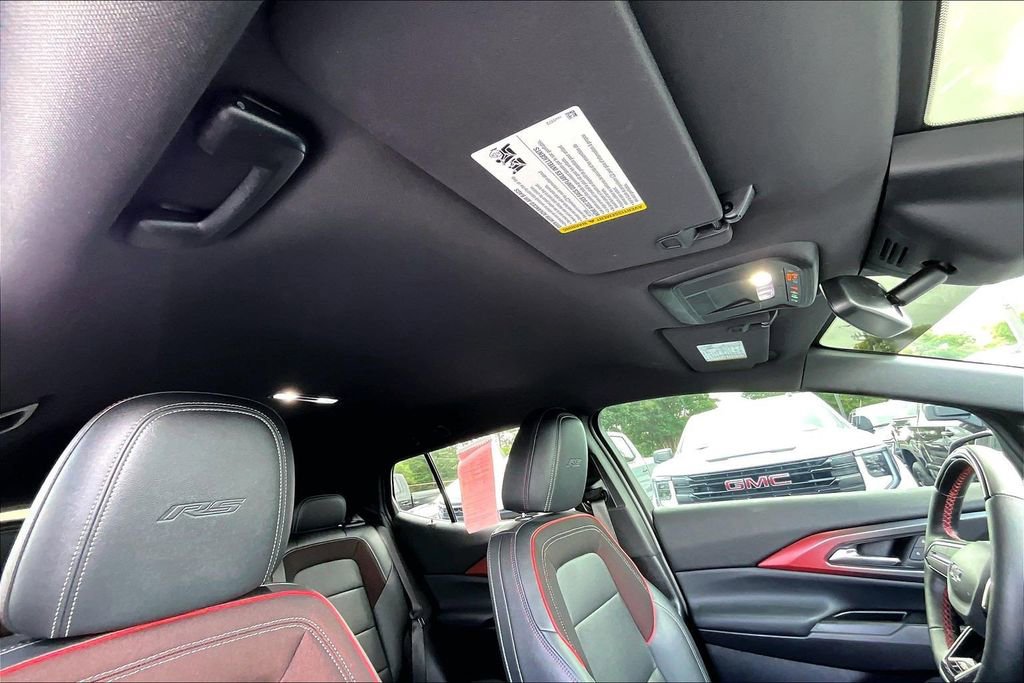 Used 2024 Chevrolet Equinox EV RS FWD image 27