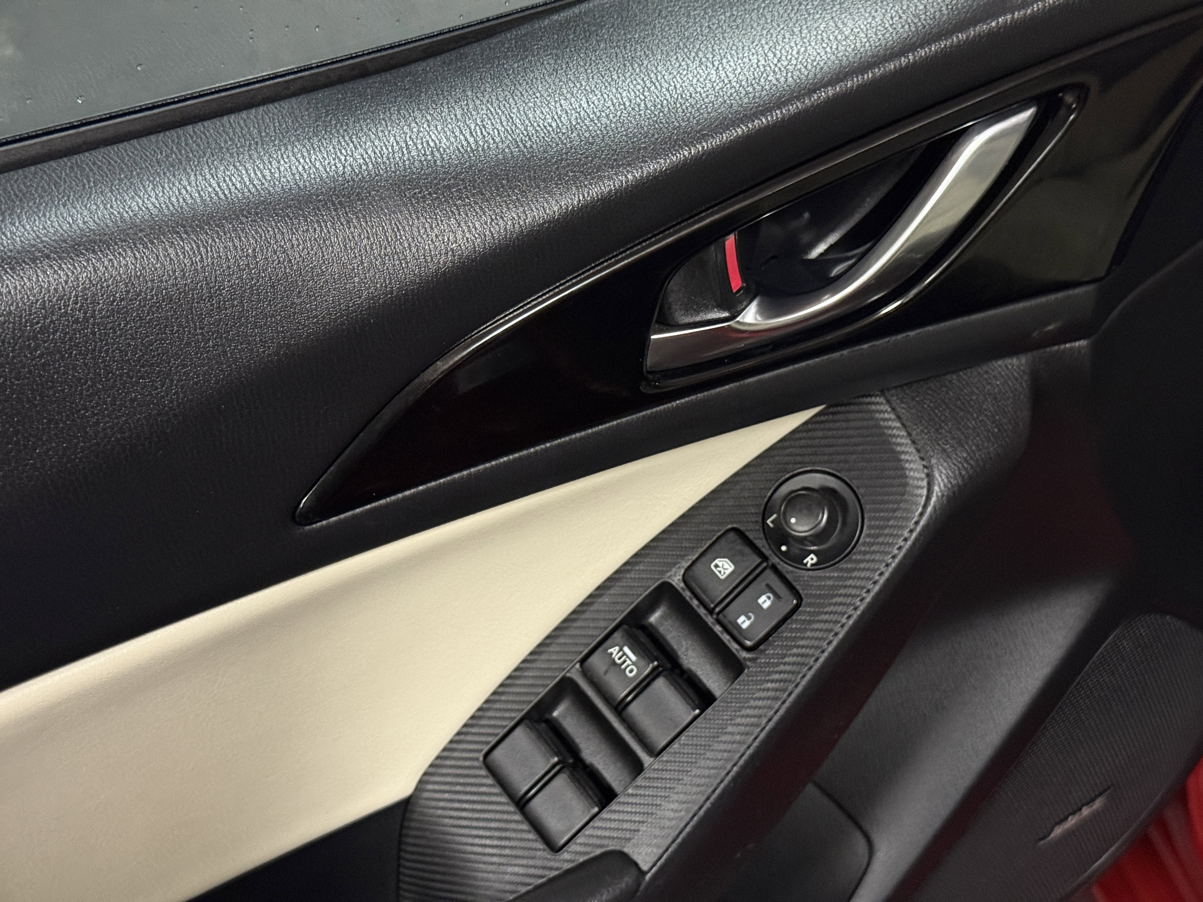 Used 2014 MAZDA MAZDA3 s Grand Touring image 35