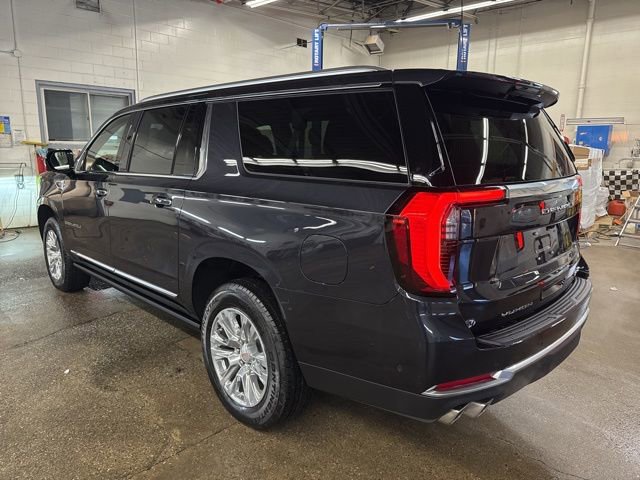 New 2026 GMC Yukon XL Denali w/ Sun & Power Step Package image 4