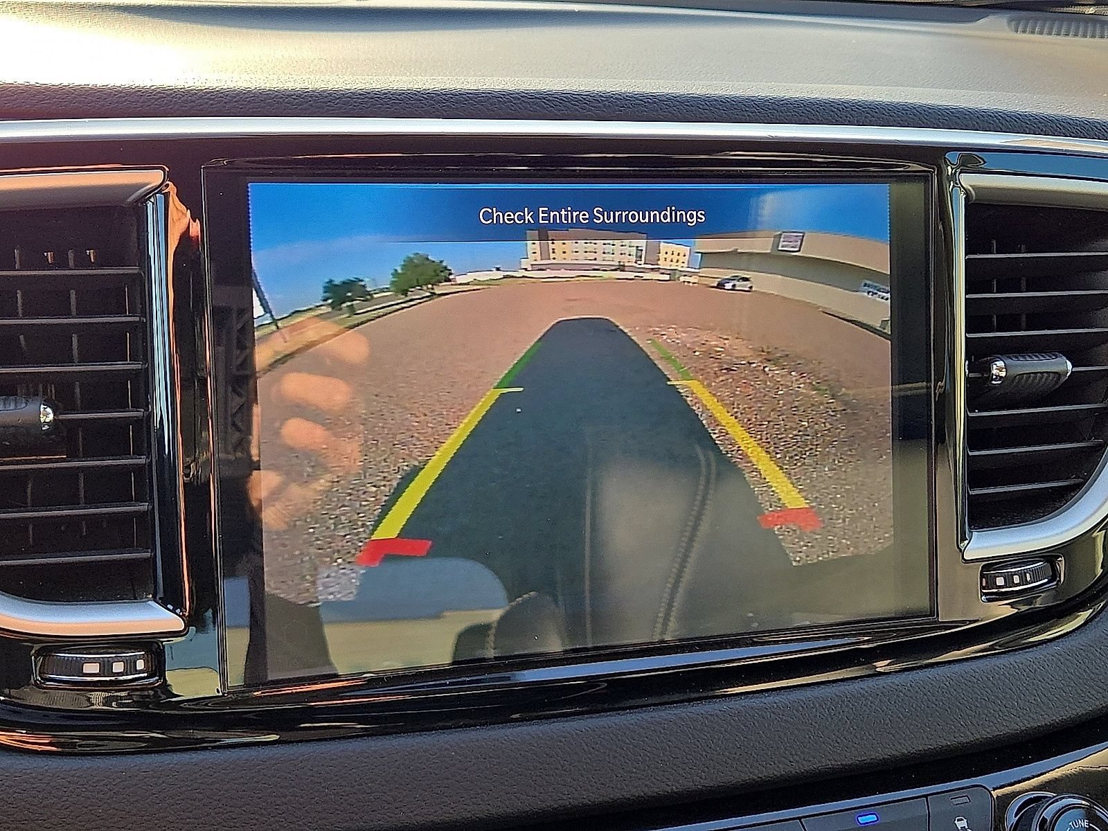 Used 2023 Chrysler Pacifica Touring-L FWD image 28