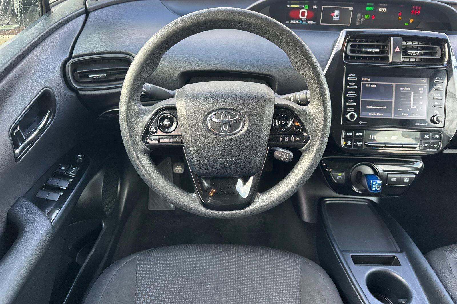 Certified 2022 Toyota Prius LE image 17