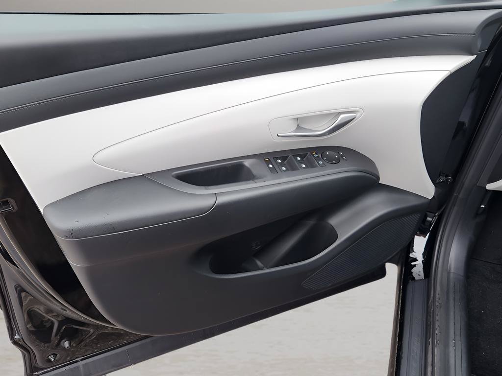 New 2026 Hyundai Tucson SEL w/ Tow & Go Package AWD/4WD image 12