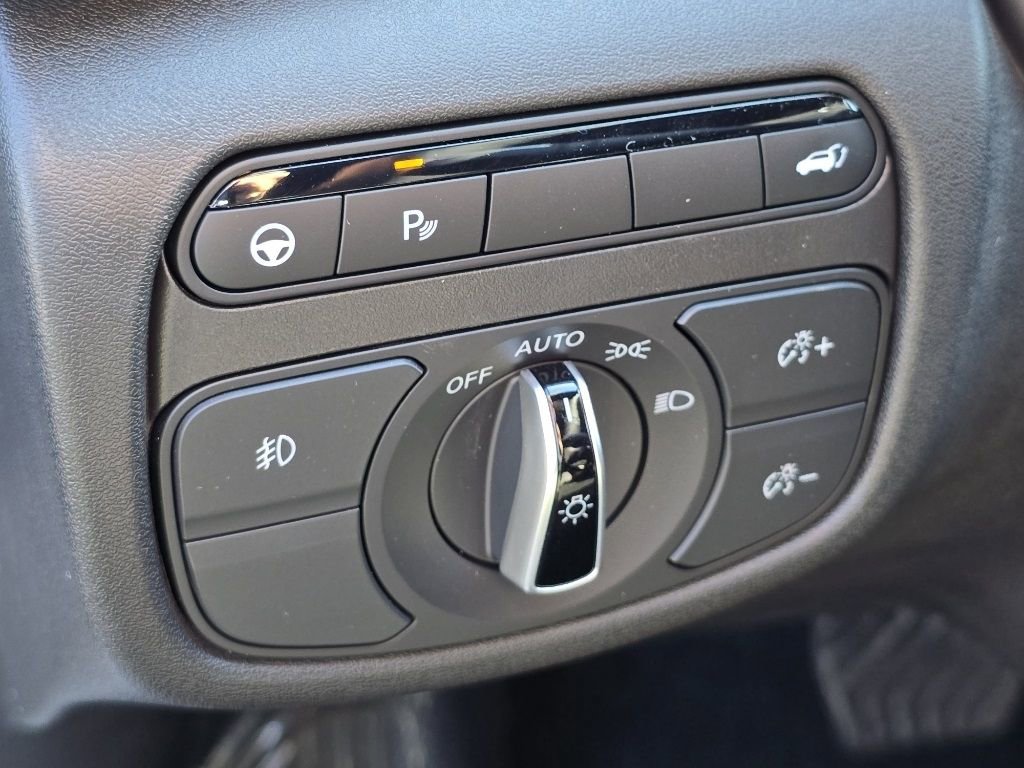 Certified 2025 INFINITI QX55 Luxe w/ Cargo Package image 11