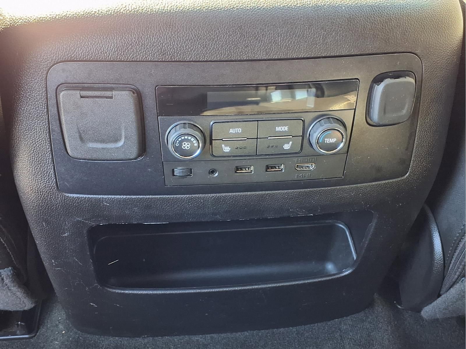 Used 2018 Chevrolet Tahoe LT image 22