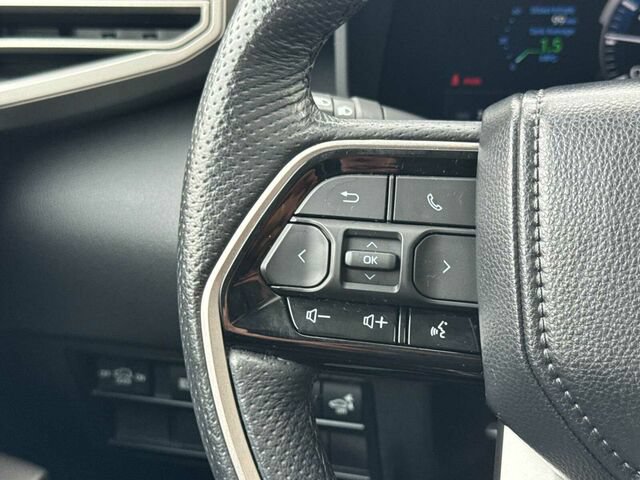 Used 2023 Toyota Sequoia Limited w/ TRD Off-Road Package AWD/4WD image 28