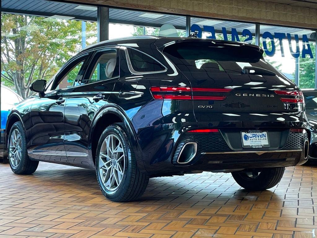 Used 2025 Genesis GV70 2.5T w/ Advanced Package AWD/4WD image 8