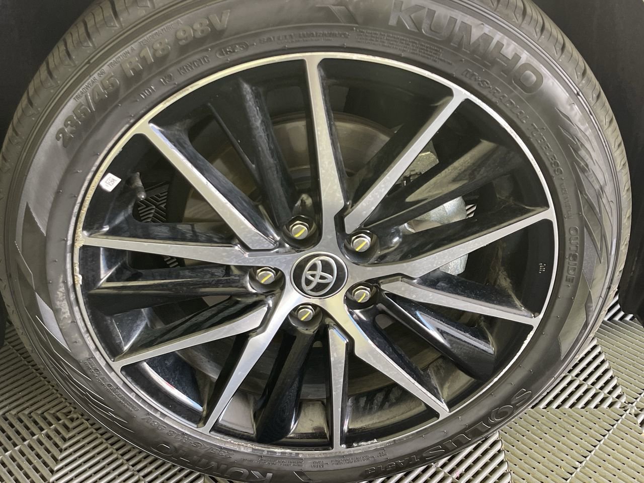 Used 2024 Toyota Camry SE FWD image 10