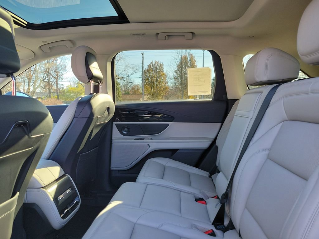 New 2026 Lincoln Nautilus Premier w/ Equipment Group 102A AWD/4WD image 13