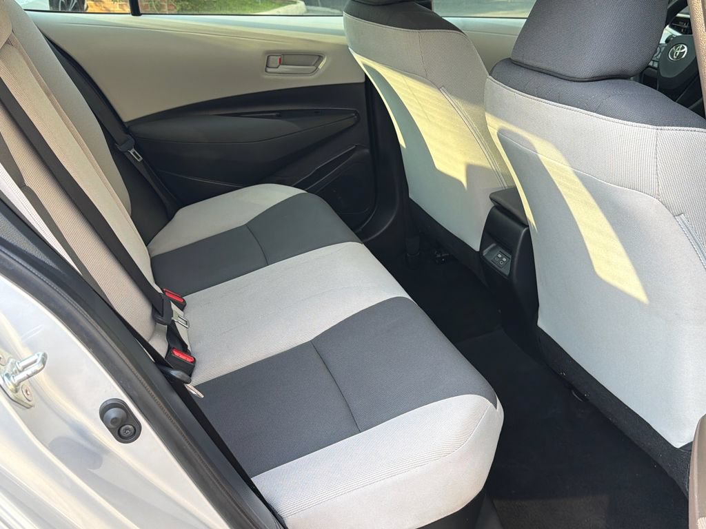 Used 2026 Toyota Corolla LE FWD image 15