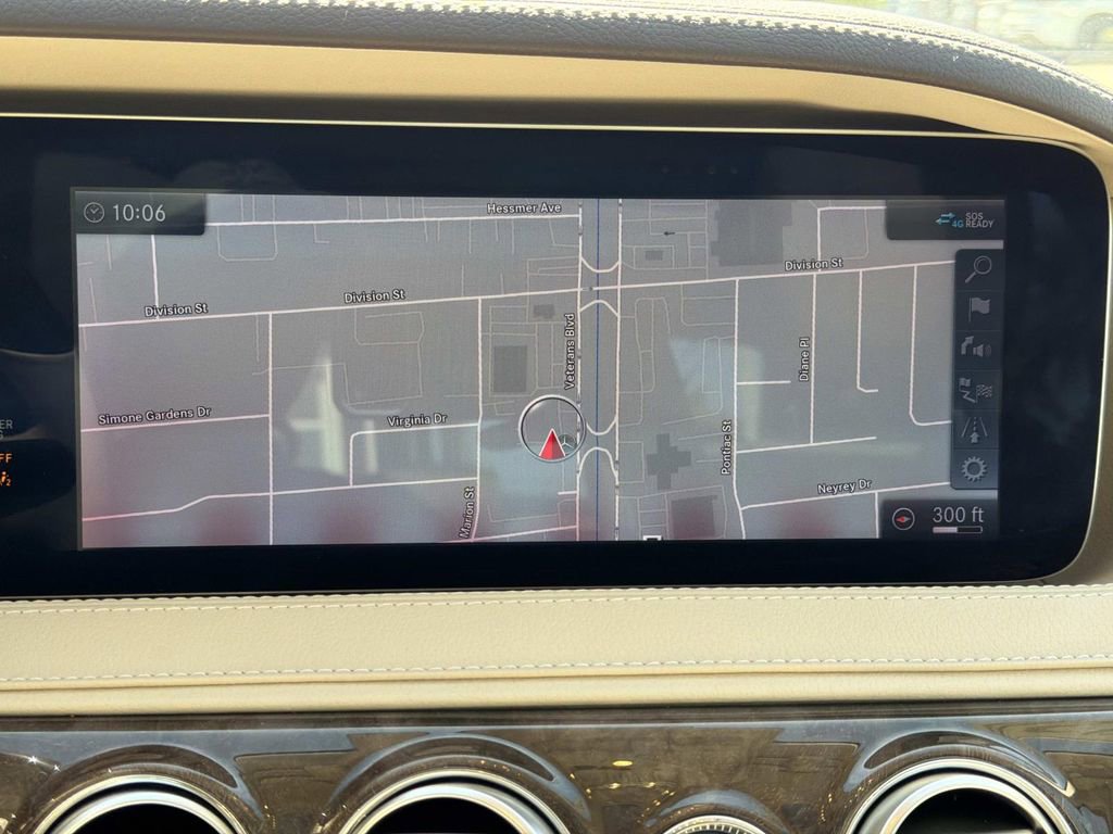 Used 2020 Mercedes-Benz S 560 Sedan image 25