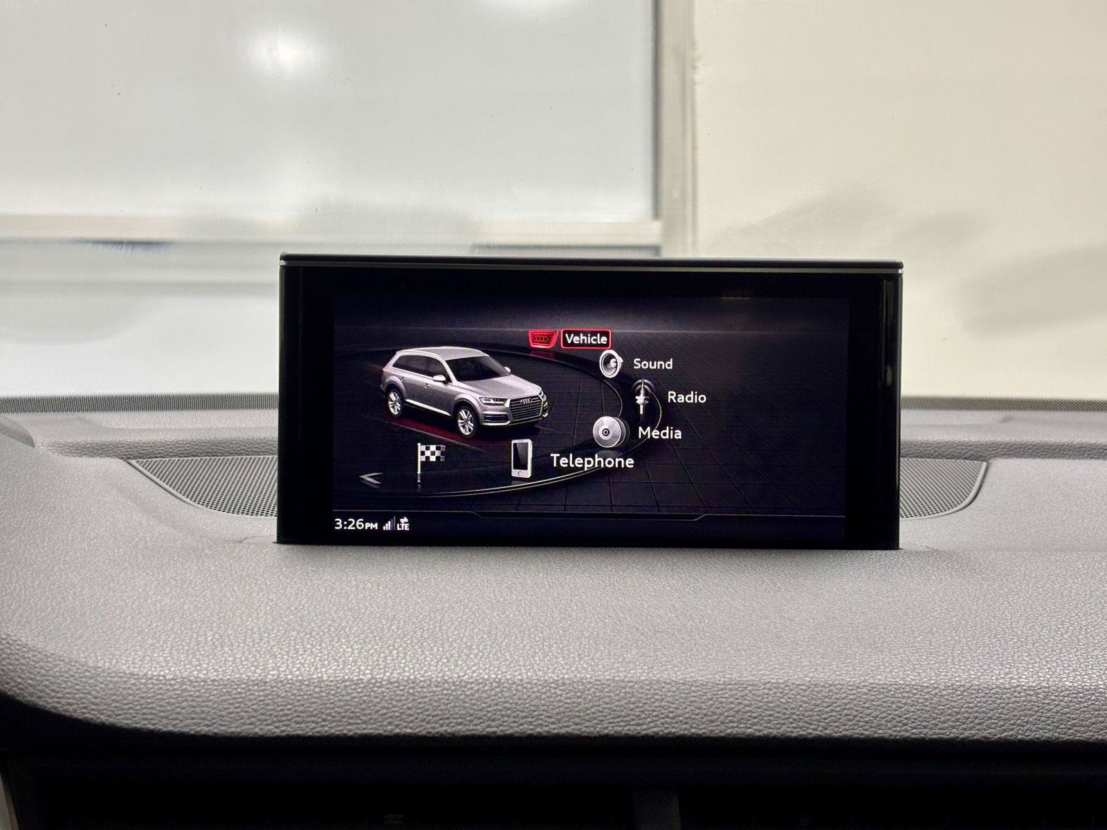 Used 2018 Audi Q7 3.0T Prestige AWD/4WD image 38
