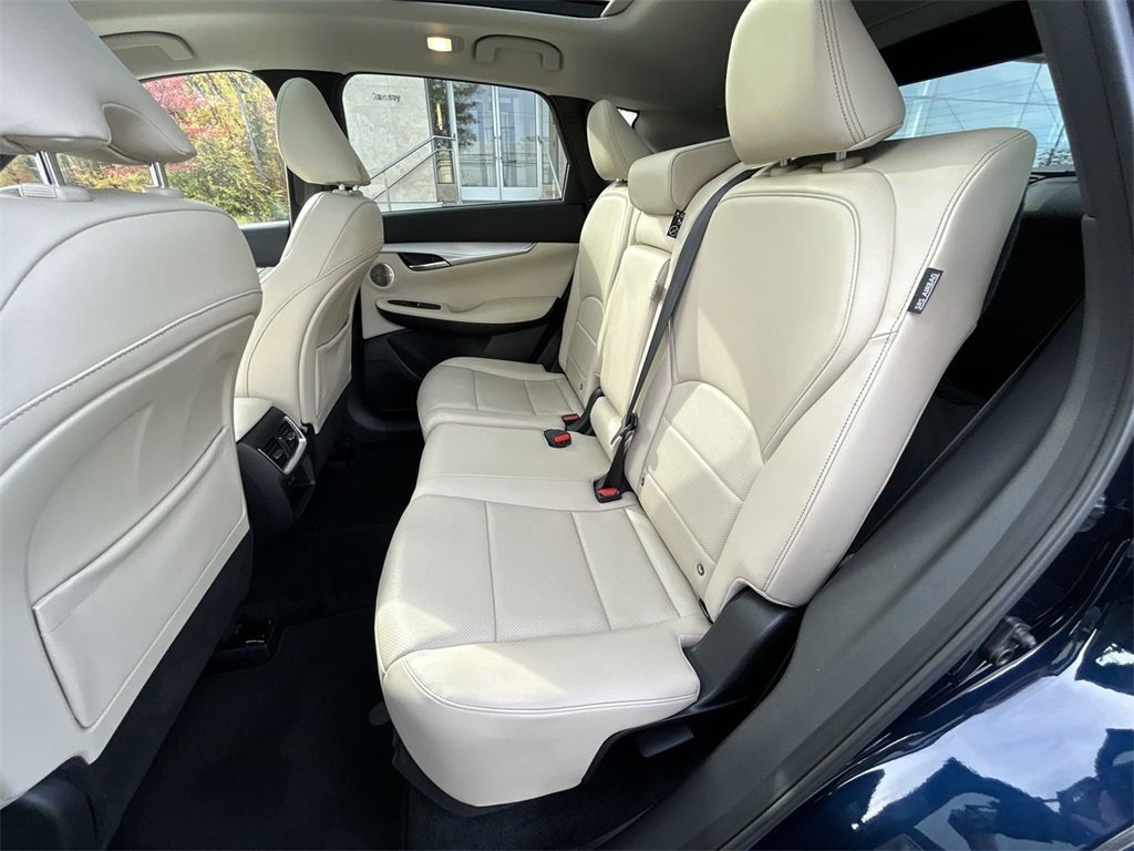 Certified 2022 INFINITI QX50 Essential image 23
