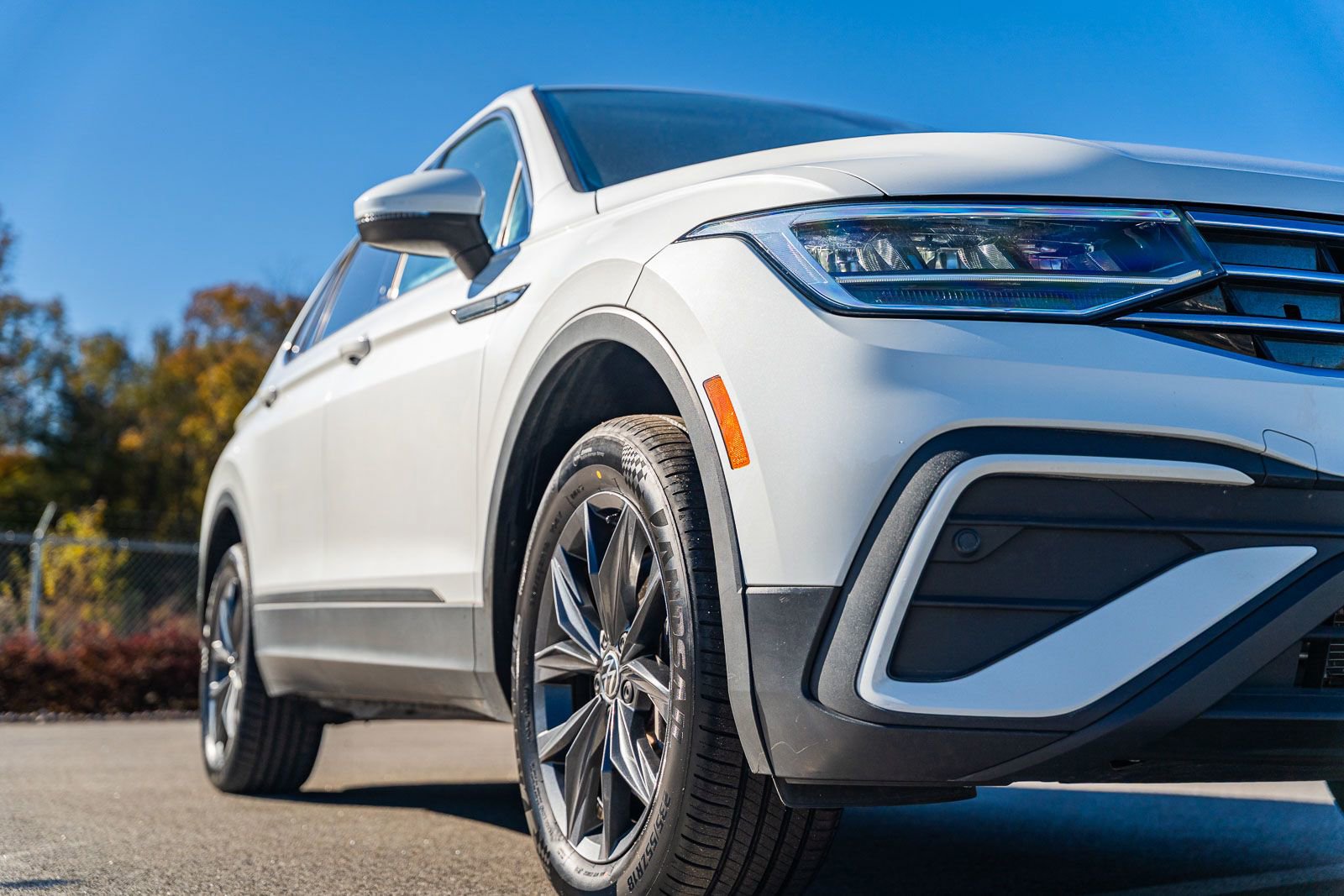 Used 2023 Volkswagen Tiguan SE image 10