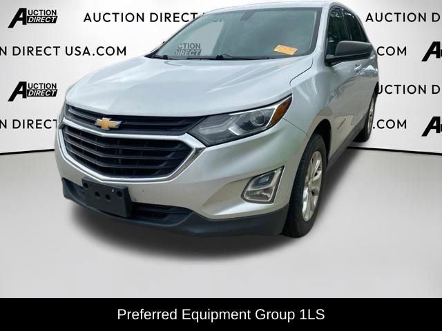 Used 2018 Chevrolet Equinox LS FWD image 2