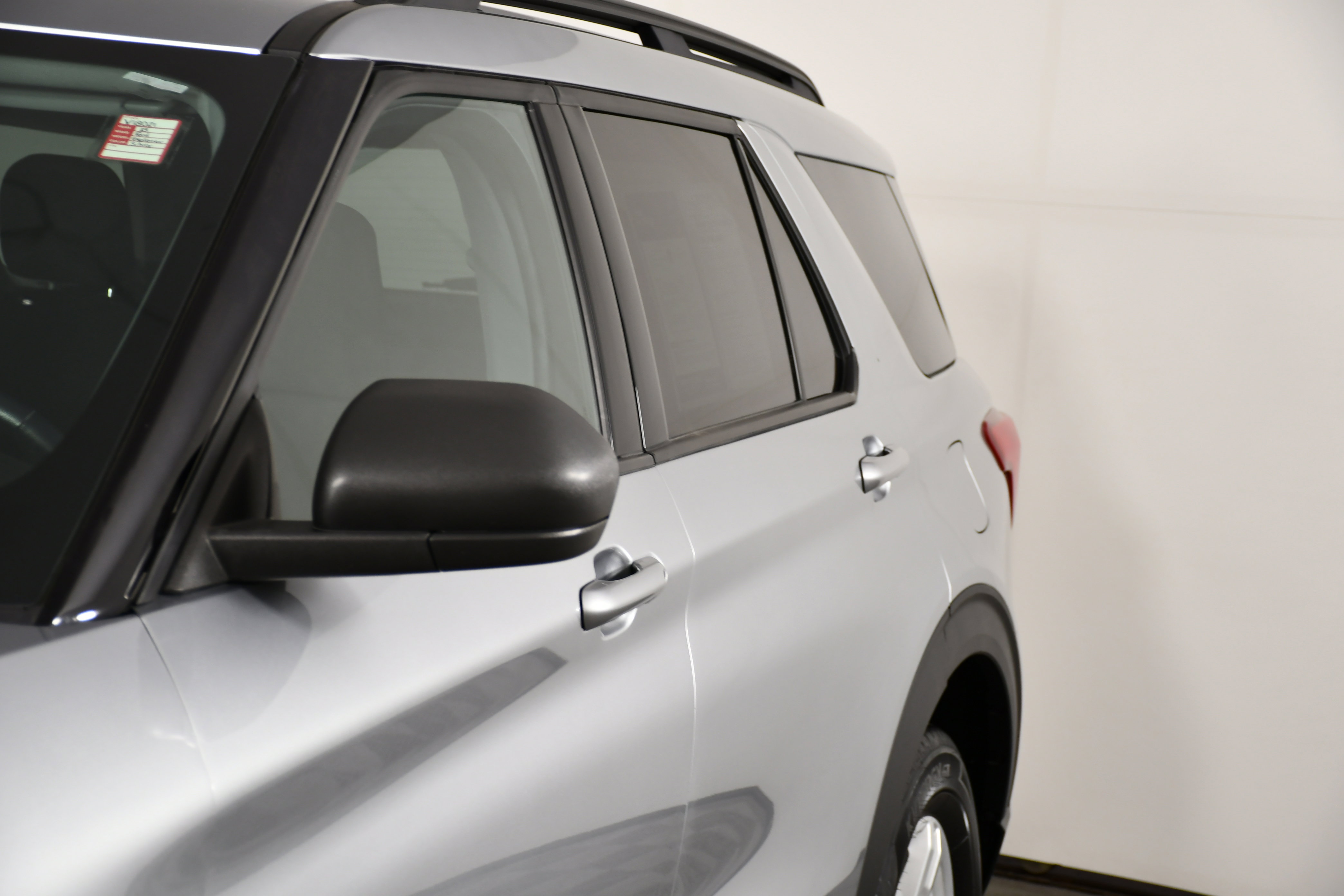 Used 2023 Ford Explorer XLT image 13