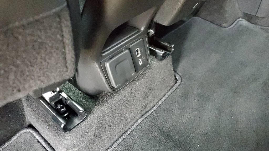 Used 2021 Chevrolet TrailBlazer RS w/ Convenience Package image 25