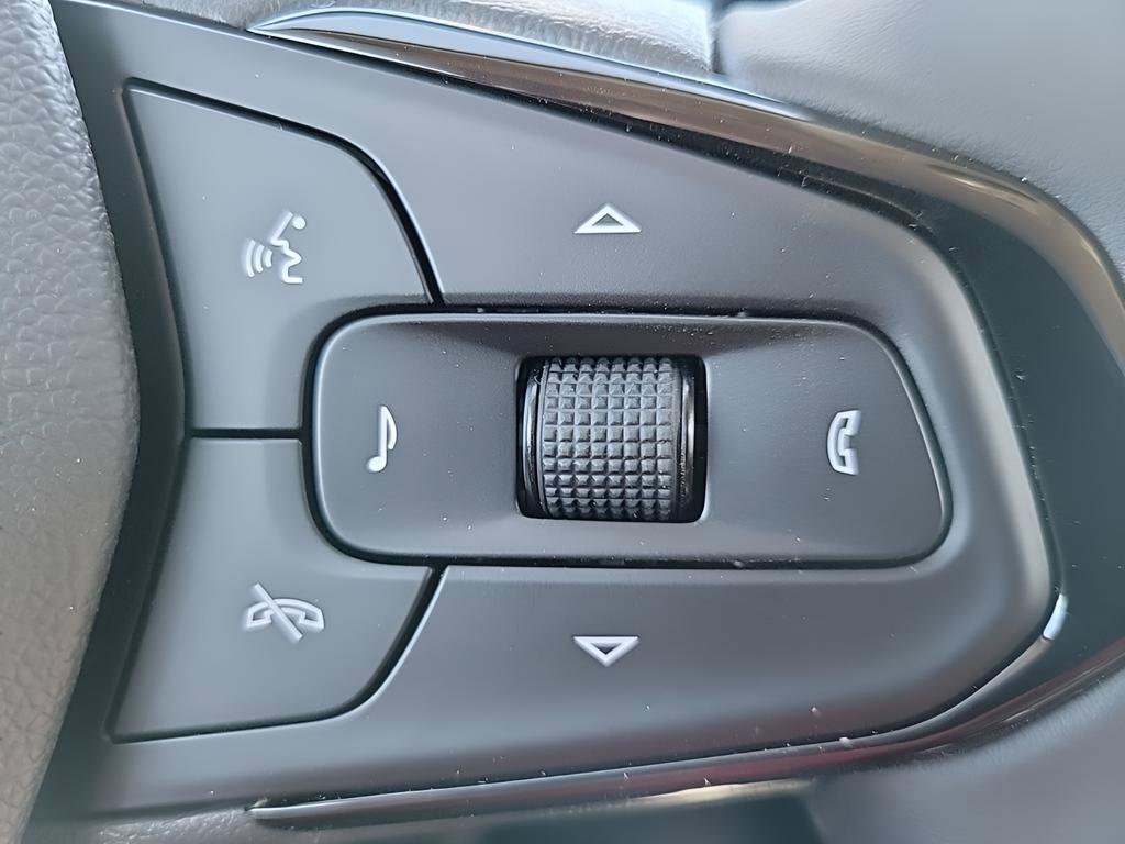 New 2027 Chevrolet Bolt LT w/ Comfort Package FWD image 16