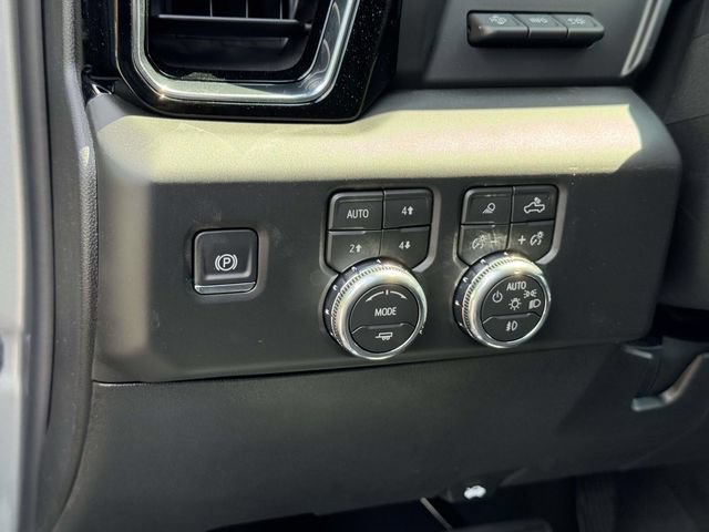 New 2026 GMC Sierra 2500 Denali w/ Denali Reserve Package AWD/4WD image 17