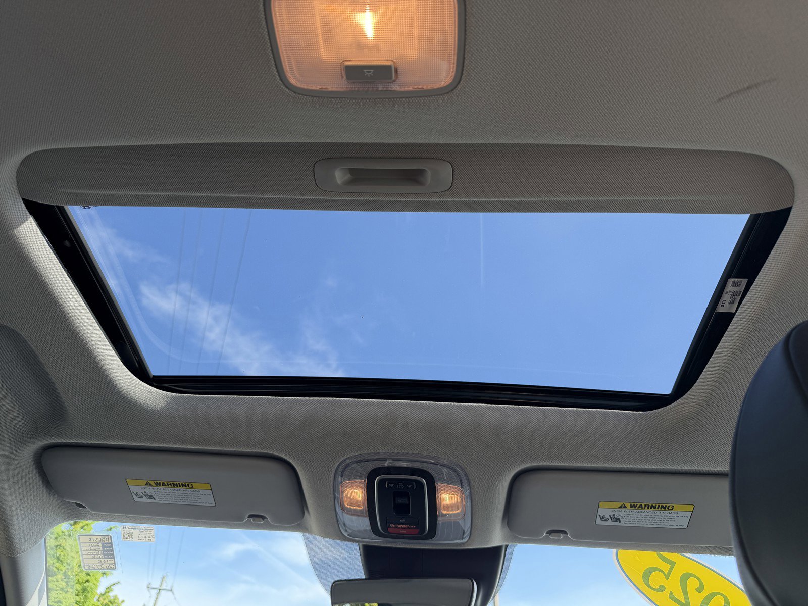 Used 2025 Hyundai Elantra Limited image 21