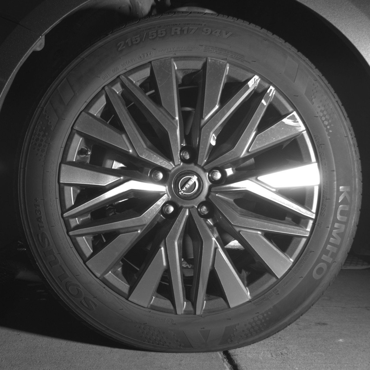 Used 2025 Nissan Altima 2.5 SV image 12