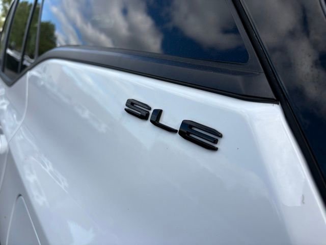 Used 2022 GMC Terrain SLE w/ Driver Convenience Package AWD/4WD image 3