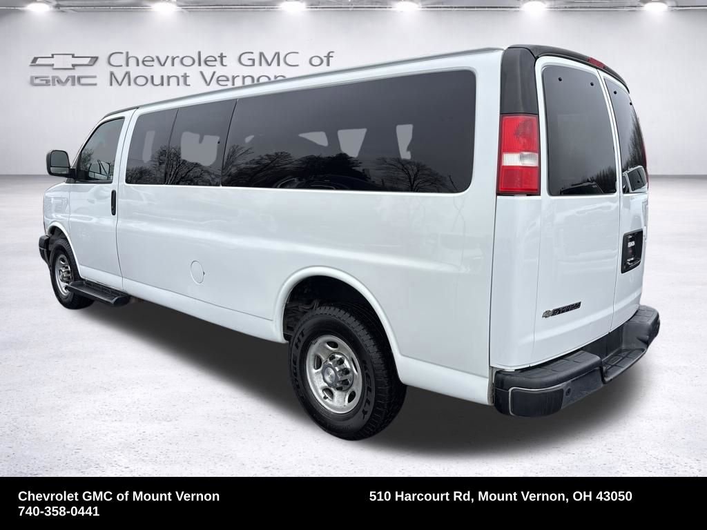 Used 2021 Chevrolet Express 3500 LT w/ LT Preferred Equipment Group image 3