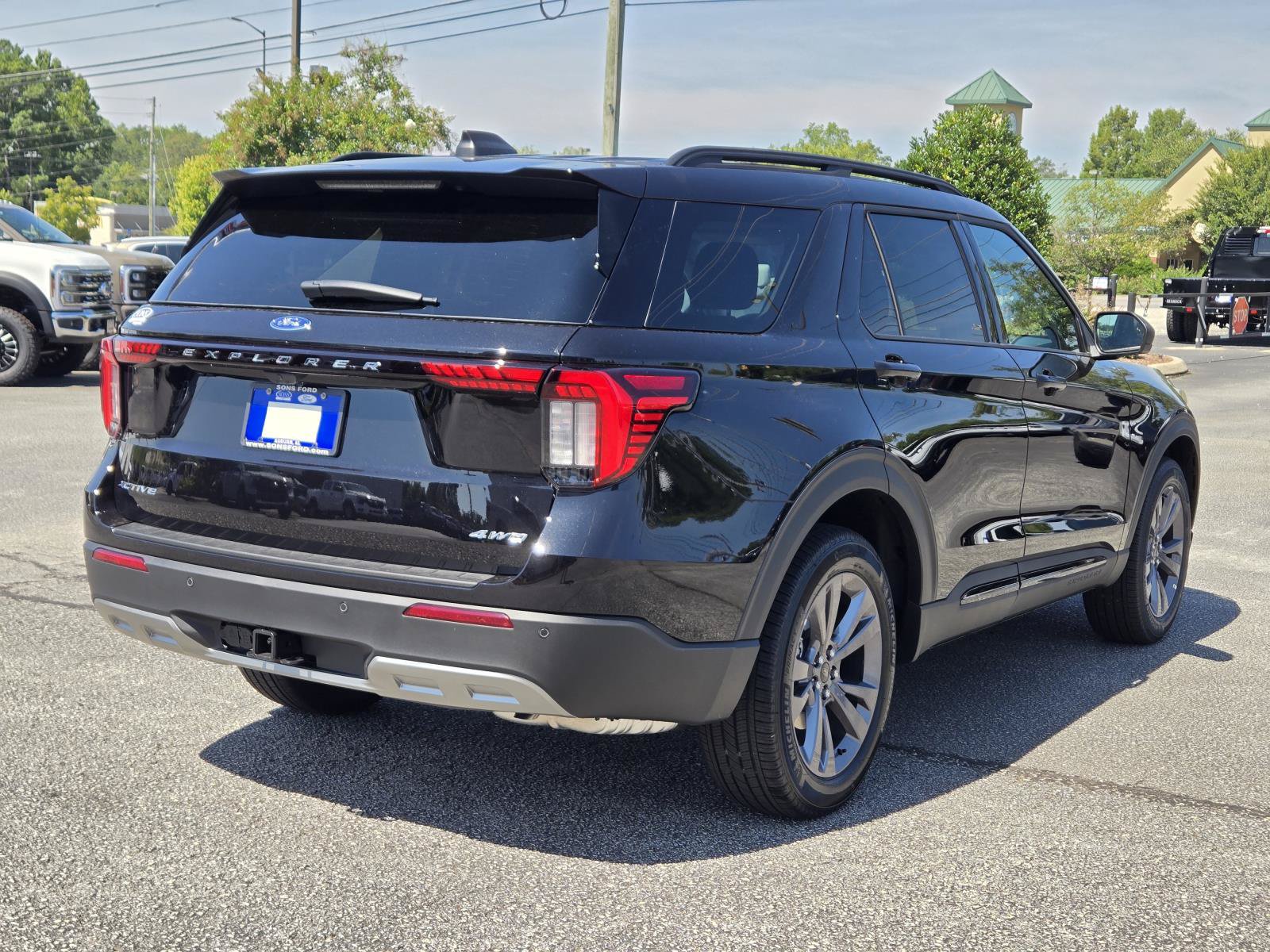 New 2026 Ford Explorer Active w/ Active Comfort Package AWD/4WD image 7