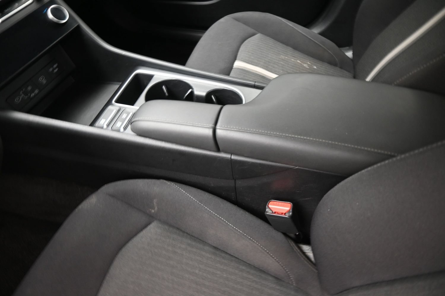 Used 2025 Hyundai Sonata SEL FWD image 31
