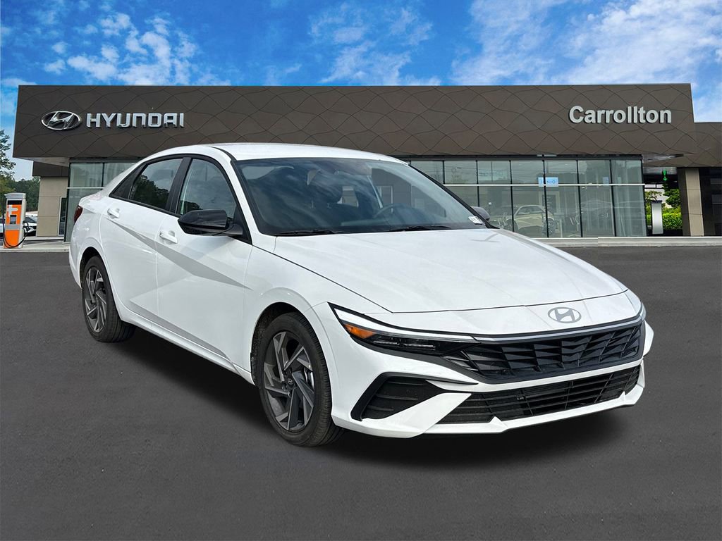 New 2025 Hyundai Elantra Sport image 3