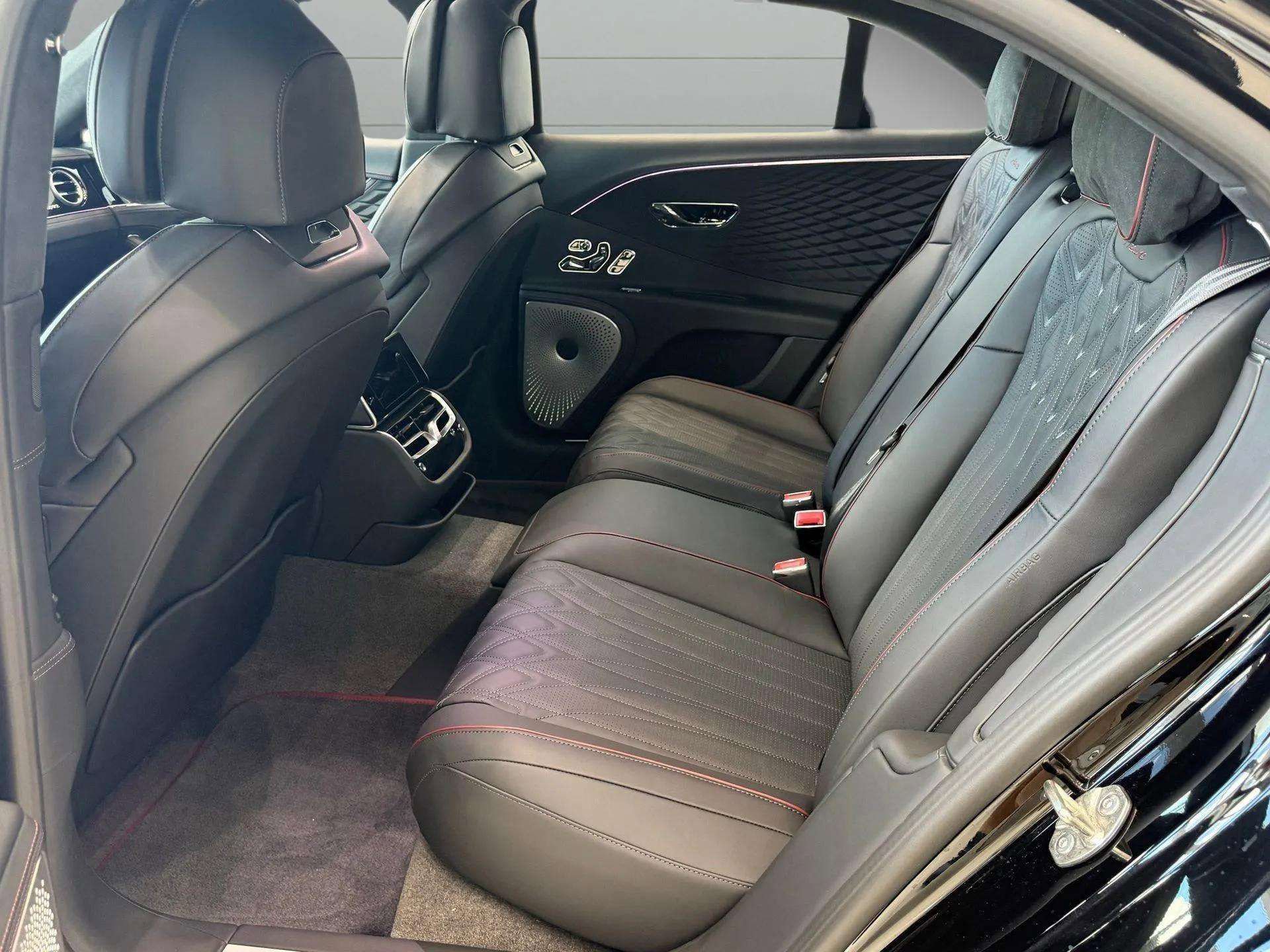New 2026 Bentley Flying Spur Plug-In Hybrid AWD/4WD image 24