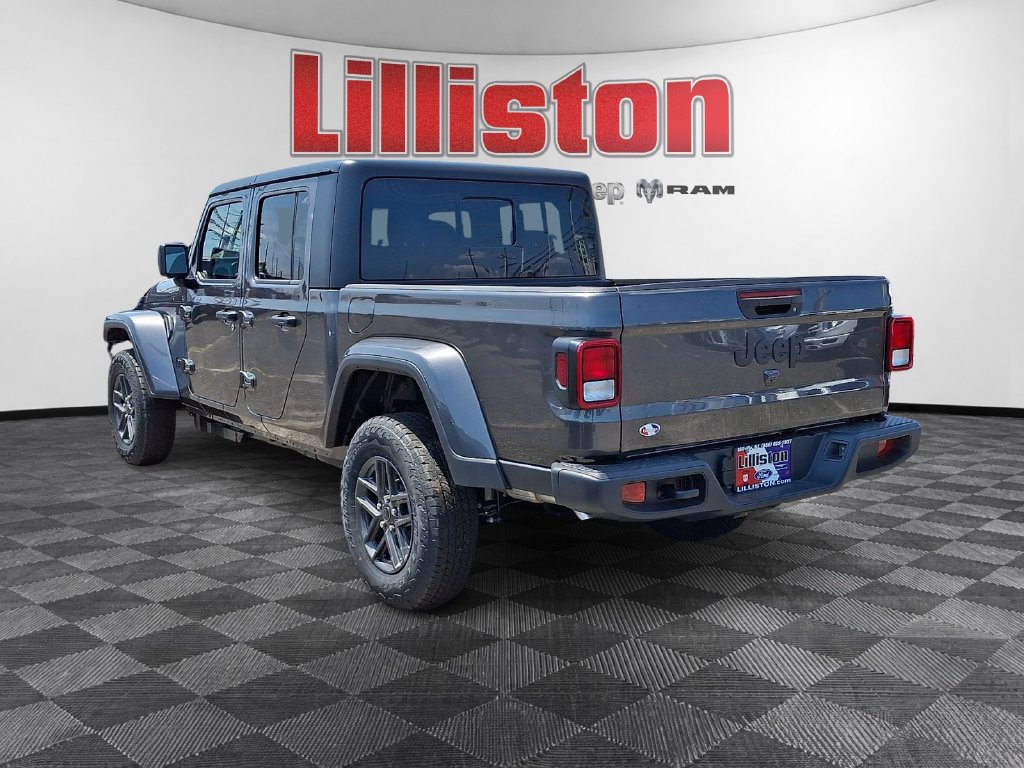 New 2026 Jeep Gladiator Sport AWD/4WD image 4