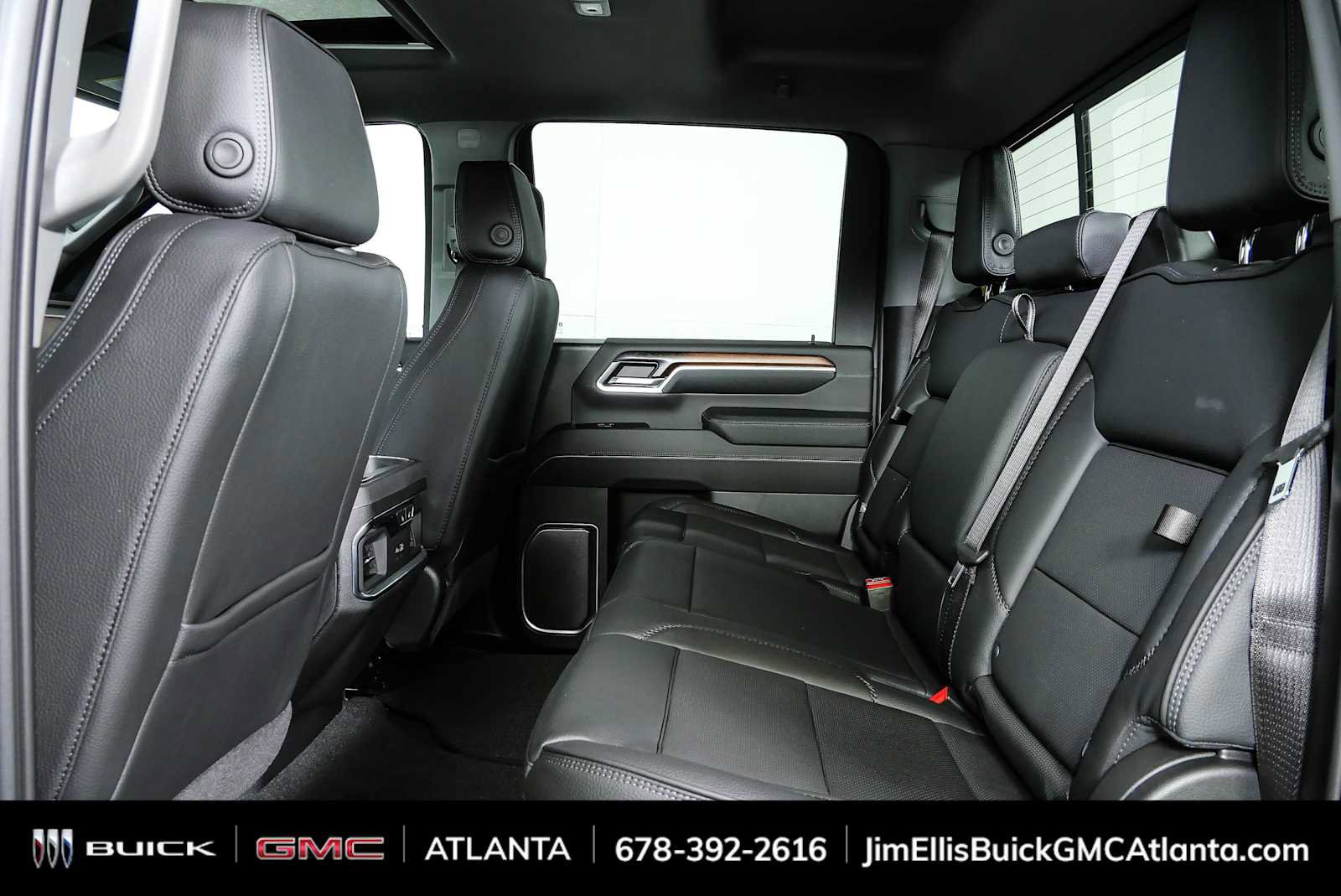 New 2026 GMC Sierra 2500 Denali w/ Denali Reserve Package AWD/4WD image 18