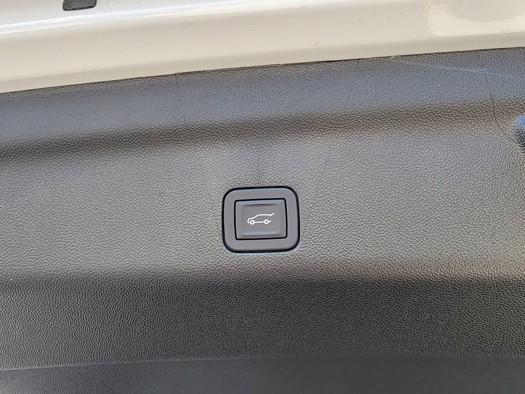 New 2026 GMC Yukon Elevation image 52