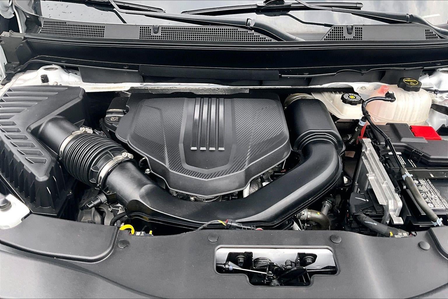 Used 2025 GMC Acadia Elevation FWD image 10