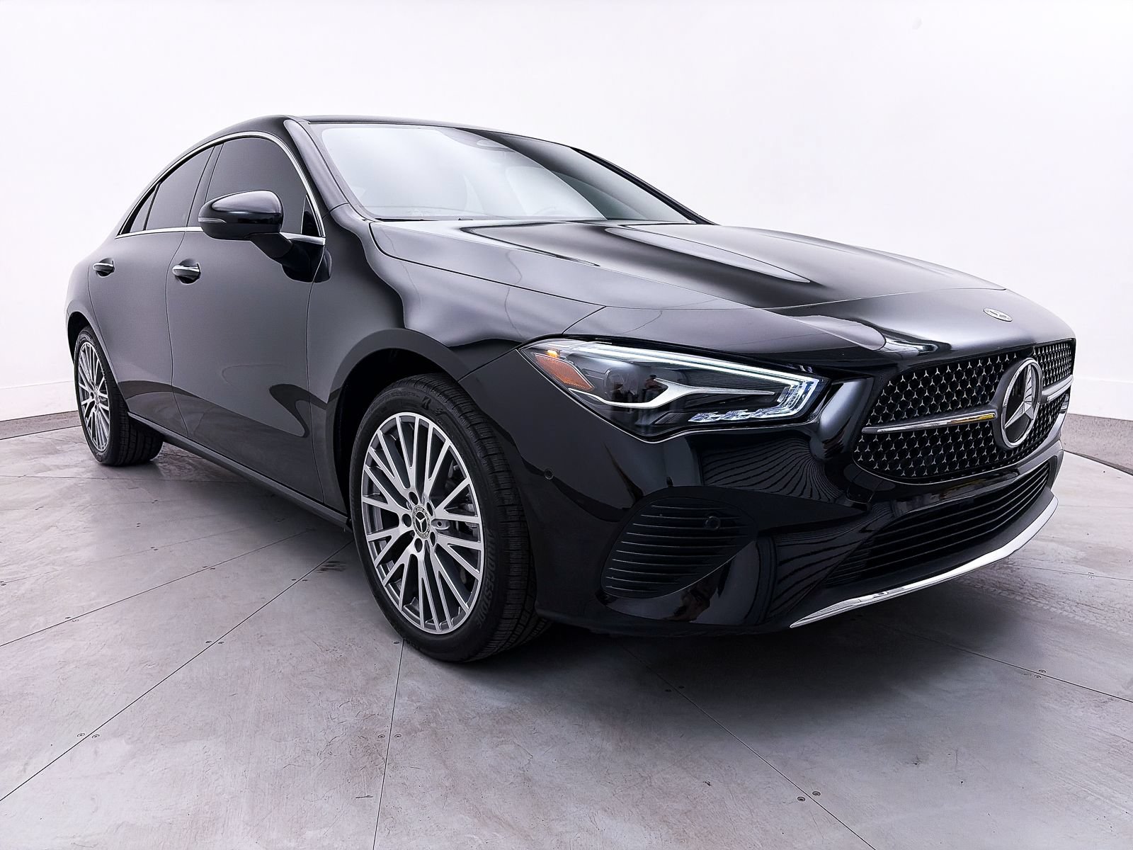 Used 2024 Mercedes-Benz CLA 250 4MATIC image 9